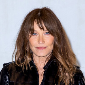 Carla Bruni - Photocall du défilé de mode Hommes "AMI" prêt-à-porter automne-hiver 2023/2024 lors de la fashion week de Paris. Le 19 janvier 2023 © Olivier Borde / Bestimage 