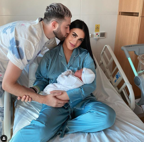 Camélia et Tarek Benattia sont les parents d'un petit Liaam. L'annonce de la naissance de l'enfant a été faite le 12 novembre 2020.