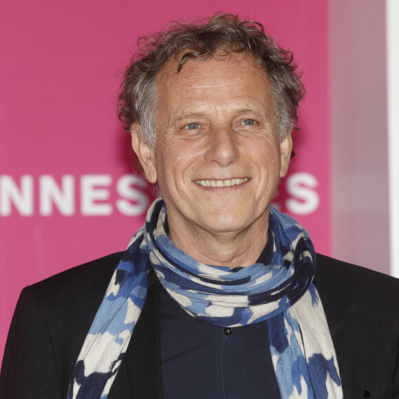 L'occasion d'évoquer la vie sentimentale de l'acteur, lui qui est notamment séparé de la photographe Sophie Hatier.
Charles Berling - 5ème saison du festival International des Séries "Canneseries" à Cannes, France, le 3 avril 2022. © Denis Guignebourg/Bestimage 