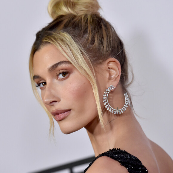 Hailey Baldwin Bieber au photocall de la première de la série documentaire lancée sur YouTube Originals "Justin Bieber: Seasons” au Regency Bruin Theatre de Los Angeles, Californie, Etats-Unis, le 27 janvier 2020.  Celebs attending the YouTube Originals "Justin Bieber: Seasons” Premiere at Regency Bruin Theatre, Los Angeles, CA, USA, on January 27, 2020. 