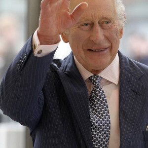 Le roi Charles III d'Angleterre, lors d'une visite pour ouvrir officiellement le siège de la Banque européenne pour la reconstruction et le développement (BERD) dans le centre de Londres, Royaume Uni, le 23 mars 2023.