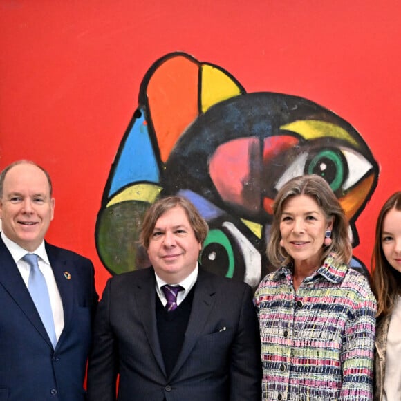 Charlotte Casiraghi, le prince Albert II de Monaco, George Condo, la princesse Caroline de Hanovre, Alexandra de Hanovre et son compagnon Ben-Sylvester Strautmann durant le vernissage de l'exposition Humanoïdes de l'artiste George Condo au Nouveau Musée National de Monaco, le 30 mars 2023. © Bruno Bebert / Bestimage 