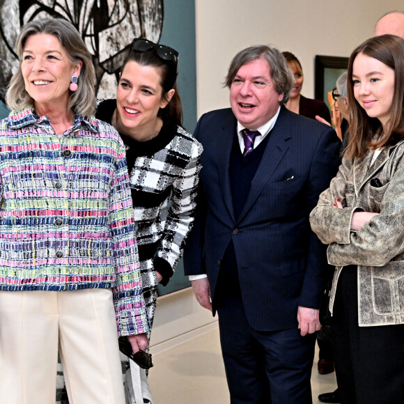 Un atout majeur qui fait la fierté de la famille !
La princesse Caroline de Hanovre, Charlotte Casiraghi, George Condo et Alexandra de Hanovre durant le vernissage de l'exposition Humanoïdes de l'artiste George Condo au Nouveau Musée National de Monaco, le 30 mars 2023. © Bruno Bebert / Bestimage