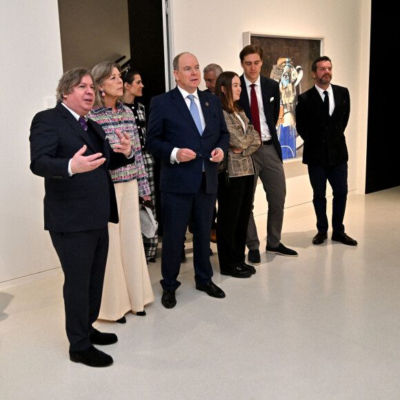 George Condo, la princesse Caroline de Hanovre, Charlotte Casiraghi, le prince Albert II de Monaco, Alexandra de Hanovre et son compagnon Ben-Sylvester Strautmann durant le vernissage de l'exposition Humanoïdes de l'artiste George Condo au Nouveau Musée National de Monaco, le 30 mars 2023. © Bruno Bebert / Bestimage 