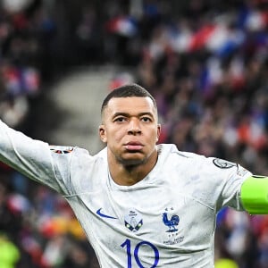 Le champion du monde a signé un nouveau contrat avec le PSG l'été dernier
 
Kylian Mbappé - Match de qualification à l''EURO 2024 de Football opposant la France aux Pays-Bas au Stade de France à Saint-Denis, France, le 24 mars 2023. La France a gagné 4-0. © Matthieu Mirville/Zuma Press/Bestimage