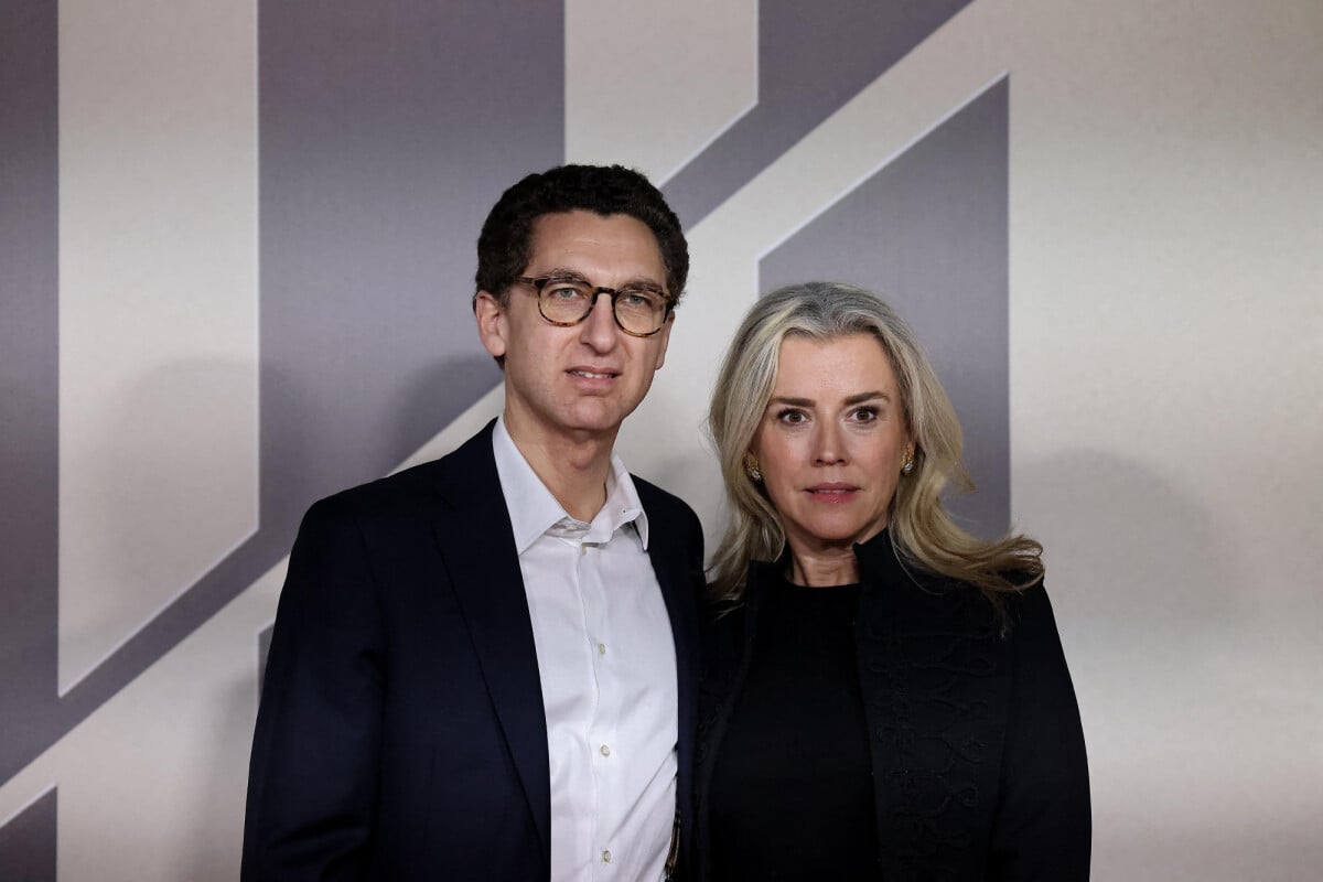 Photo : Exclusif - Maxime Saada et sa femme Sylvie - Avant-première du film "Les Trois Mousquetaires : D'Artagnan" aux Invalides à Paris le 21 mars 2023. © Jacovides / Moreau / Guirec / Bestimage - Purepeople