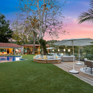 Deux salles de sport avec vue sur le canyon
Le Domaine de l'actrice Eva Longoria est en vente pour 22,888 millions de dollars à Beverly Hills, États Unis le 31 Mars 2023. 