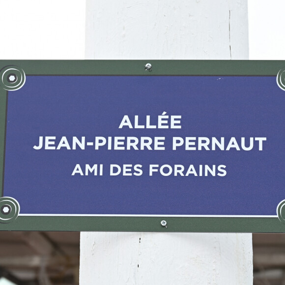 Nathalie Marquay-Pernaut (Miss France 1987) lors de l'inauguration de l'Allée Jean-Pierre Pernaut à la Foire du Trône (fête foraine parisienne) sur la pelouse de Reuilly dans le bois de Vincennes du 12ème arrondissement de Paris, France, le 1er avril 2023. © Coadic Guirec/Bestimage