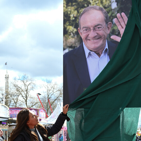 Nathalie Marquay-Pernaut (Miss France 1987) lors de l'inauguration de l'Allée Jean-Pierre Pernaut à la Foire du Trône (fête foraine parisienne) sur la pelouse de Reuilly dans le bois de Vincennes du 12ème arrondissement de Paris, France, le 1er avril 2023. © Coadic Guirec/Bestimage 