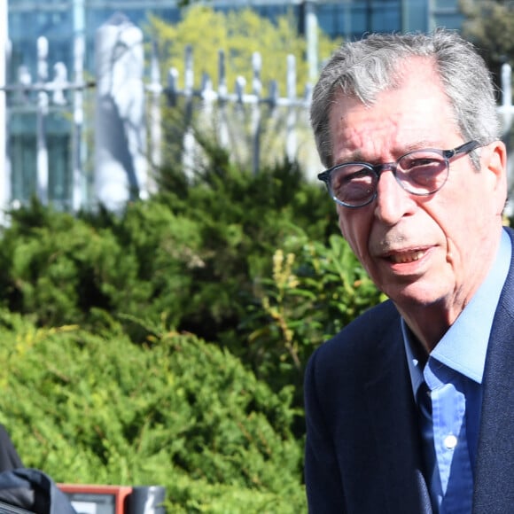 L'ancien maire de Levallois-Perret, Patrick Balkany au palais de justice pour son procès pour diffusion de photomontages à caractère sexuel de l'ancien conseiller municipal de Levallois-Perret David-Xavier Weiss, à Nanterre, France, le 4 avril 2023. © Giancarlo Gorassini/Bestimage