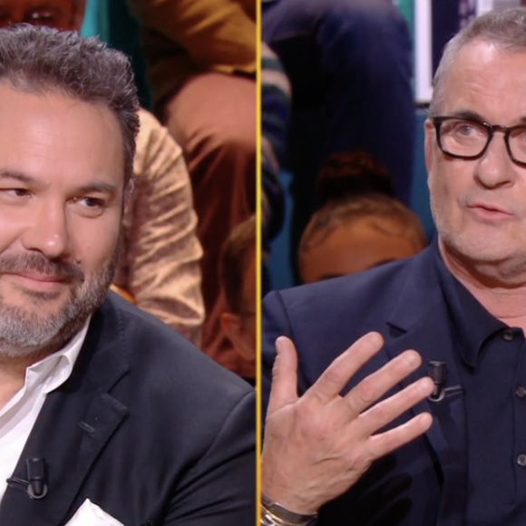 Christophe Dechavanne et Bruce Toussaint dans l'émission "Quelle époque !" sur France 2 le 8 avril 2023