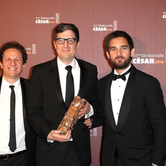 Aton Soumache, Mark Osborne, Dimitri Rassam (fils de Carole Bouquet) (César du meilleur long métrage d'animation pour le film "Le Petit Prince") - Pressroom lors de la 41ème cérémonie des Cesar au théâtre du Châtelet à Paris, le 26 février 2016. © Borde-Jacovides/Bestimage