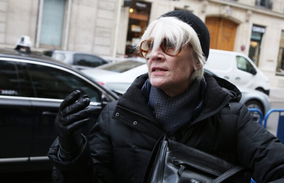 Exclusif - Françoise Hardy dans les rues de Paris le 11 Février 2016.