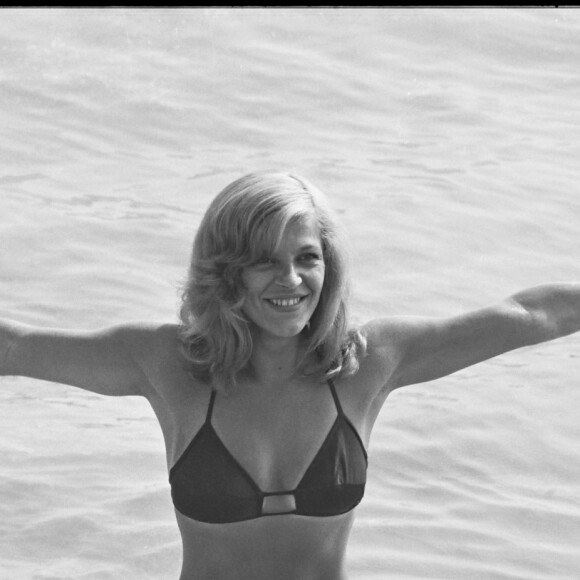 Nicoletta dans le cadre du Festival de Cannes en 1971