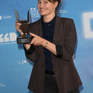 Marie Gillain (meilleure actrice pour "A la folie") - Photocall de la clôture du Festival du Film de Demain (FFD) au ciné Lumière à Vierzon le 5 juin 2022. © Coadic Guirec / Bestimage 