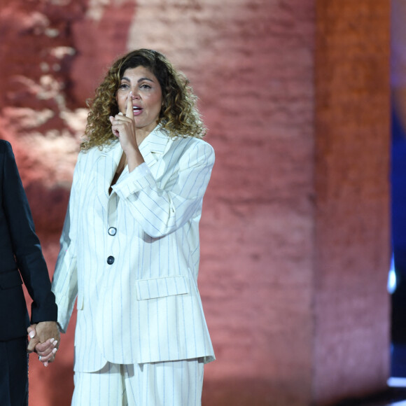 Nawell Madani est accusée de naviguer sur une vague de "préjugés culturels" et de "stigmatiser davantage".
Exclusif - Jamel Debbouze et Nawell Madani lors de la soirée du grand gala du "Marrakech du Rire 2022" pour la 10e édition au palais El Badiî à Marrakech, le 18 juin 2022. © Rachid Bellak/Bestimage