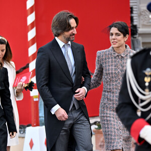 Dimitri Rassam et Charlotte Casiraghi - La famille princière rejoint le palais à pied après la messe lors de la Fête Nationale de la principauté de Monaco le 19 novembre 2022. © Dominique Jacovides / Bruno Bebert / Bestimage 