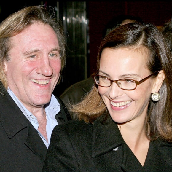 Ou de sa mère, qui serait sa "colonne vertébrale" selon ses amis. 
Gérard Depardieu & Carole Bouquet a l'avant premiere du film '36 quai des Orfevres' au cinema Pathe Wepler.