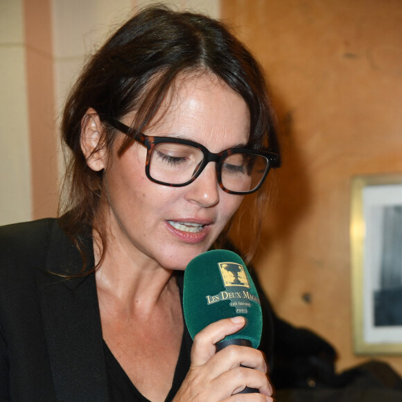 Exclusif - Virginie Ledoyen - Remise du Prix Apollinaire 2022 au café Les Deux Magots à Paris le 7 novembre 2022. © Giancarlo Gorassini / Bestimage 