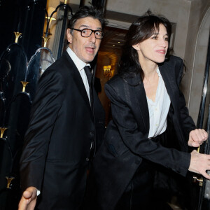 Elle sera prochainement à l'affiche du film "La vie pour de vrai", de et avec Dany Boon.
Yvan Attal et sa compagne Charlotte Gainsbourg - 10e édition du "Global Gift Gala" au Four Seasons Hotel George V à Paris. © Christophe Clovis / Bestimage