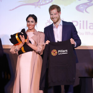 Le prince Harry, duc de Sussex, et Meghan Markle, duchesse de Sussex, visitent l'association caritative Pillars à Auckland, Nouvelle-Zélande, le 30 octobre 2018. Cette organisation caritative soutient les enfants qui ont un parent en prison en leur proposant des programmes de mentorat (soutien). 