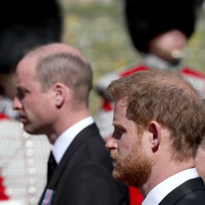 Espérons pour Harry et William que les retrouvailles se passent quand même pour le mieux !
Le prince William, duc de Cambridge, le prince Harry, duc de Sussex - Arrivées aux funérailles du prince Philip, duc d'Edimbourg à la chapelle Saint-Georges du château de Windsor, le 17 avril 2021. 