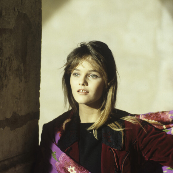 Vanessa Paradis lors du tournage du clip "Manolo Manolete" à l'Eglise des Billettes, le 30 décembre 1987 à Paris. © Jean-Claude Colin via Bestimage