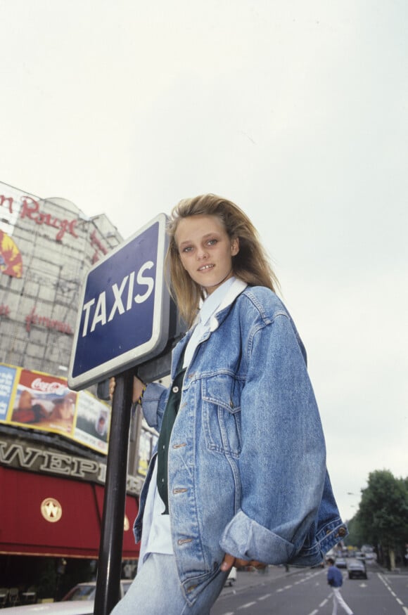 Vanessa Paradis en rendez-vous en juillet 1987 à Paris. © Alain Canu via Bestimage