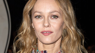 "Je rêvais d'avoir une forte poitrine..." : Vanessa Paradis star à 14 ans, rares confidences cash sur ses débuts