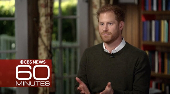 Captute d'écran du prince Harry lors d'un interview par l'animateur Anderson Cooper sur la chaîne américaine CBS pour l'émission "60 Minutes" avant la sortie de son autobiographie, aux Etats-Unis. © JLPPA/Bestimage 