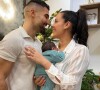 Depuis, elle avoue s'être quelque peu laissée aller.
Jonathan Matijas et Shanna Kress avec leur fils Loüka.