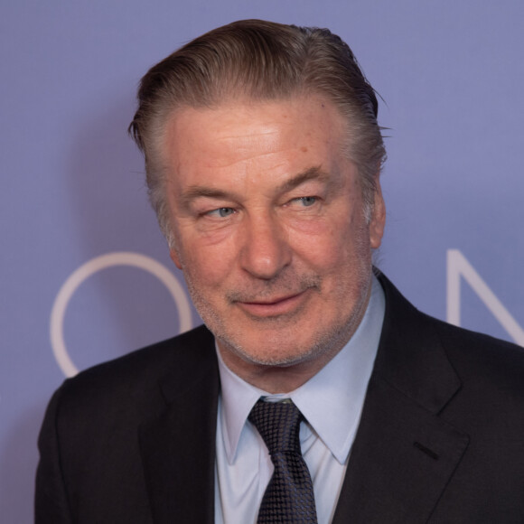 Alec Baldwin au photocall du gala "2023 Roundabout Theatre Company" à New York, le 6 mars 2023. © M10s/TheNEWS2 via Zuma Press/Bestimage