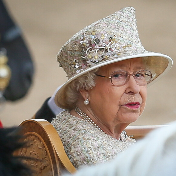 Un beau souvenir qui prouve que la reine n'est pas près d'être oubliée par les siens
La reine Elisabeth II d'Angleterre - La parade Trooping the Colour 2019, célébrant le 93ème anniversaire de la reine Elisabeth II, au palais de Buckingham, Londres, le 8 juin 2019. 