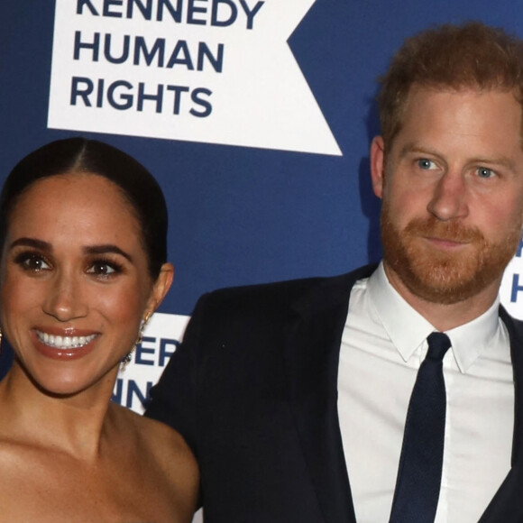 Le prince Harry et Meghan Markle lors du photocall de la soirée caritative Robert F. Kennedy Human Rights à New York le 6 décembre 2022. 