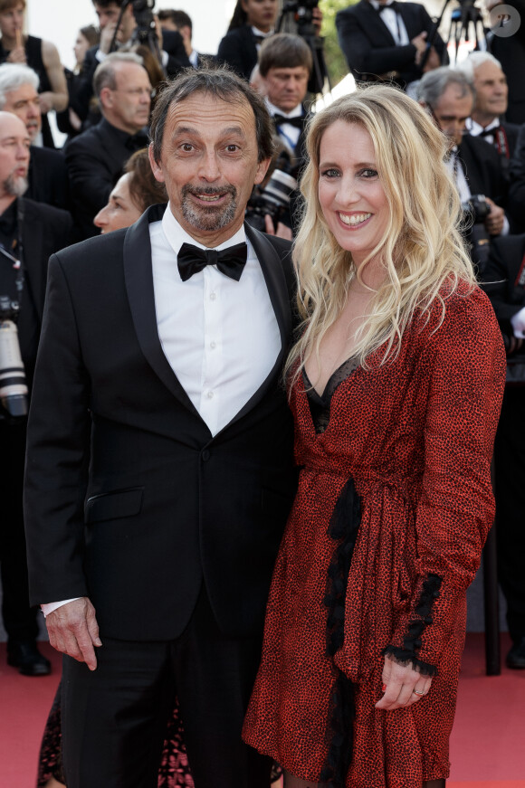 Eric Métayer et sa compagne Andréa Bescond - Montée des marches du film "Hors Normes" pour la clôture du 72ème Festival International du Film de Cannes. Le 25 mai 2019 © Jacovides-Moreau / Bestimage 