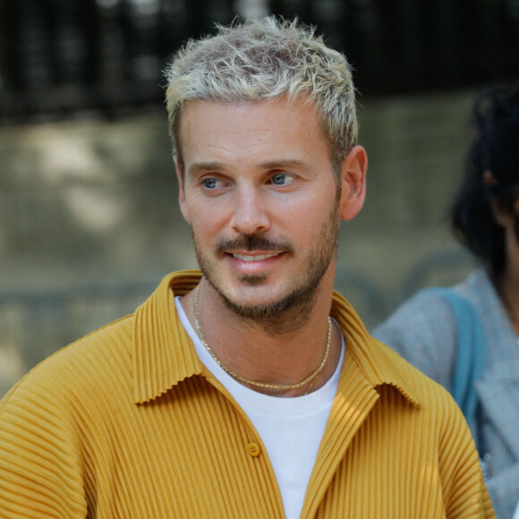 Escalade, football, petite danse devant un concert de papa, balade en petite voiture avec son frère (Isaiah, né le 20 janvier 2020, ndlr), chasse aux bulles... Une véritable boule d'énergie !
M. Pokora (Matt Pokora) - Les personnalités quittent l'enregistrement de l'émission "Vivement dimanche" qui sera diffusée le xx septembre 2021 au Studio Gabriel à Paris, France, le 02 septembre 2021. © Christophe Clovis / Bestimage 