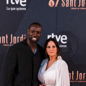 Omar Sy et sa femme Hélène - Photocall du gala de la 67ème édition "RNE Sant Jordi Cinematography Awards" à Barcelone. Le 25 avril 2023