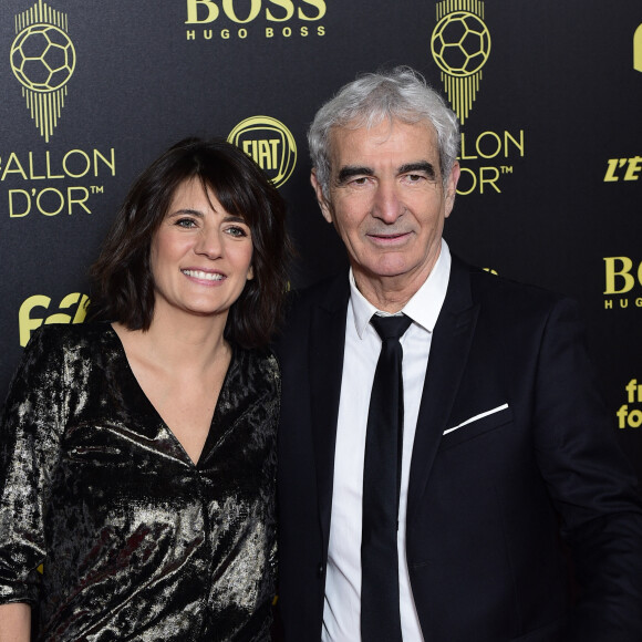 Estelle Denis et son compagnon Raymond Domenech - Cérémonie du Ballon d'Or à Paris. © JB Autissier/Panoramic/Bestimage