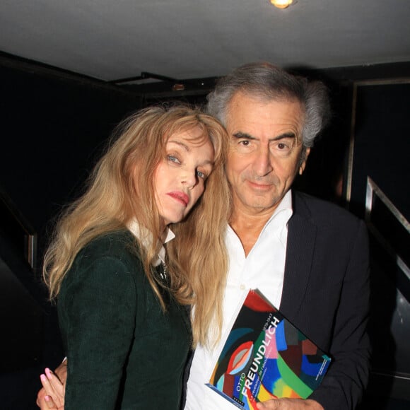 Exclusif - Bernard-Henri Lévy et sa femme Arielle Dombasle - Avant-première du film "Aucun ours" au cinéma Le Balzac à Paris le 14 novembre 2022. © Philippe Baldini / Bestimage 