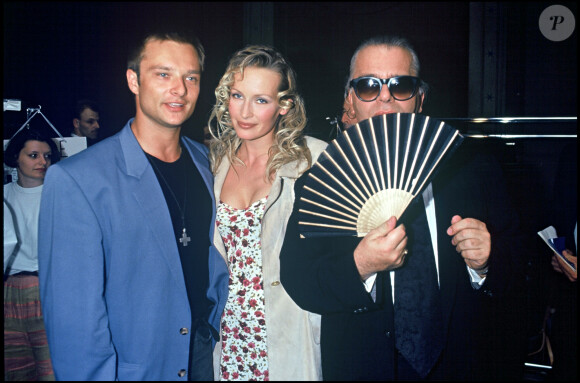 Archives - David Hallyday, Estelle Lefébure et Karl Lagerfeld en 1993.