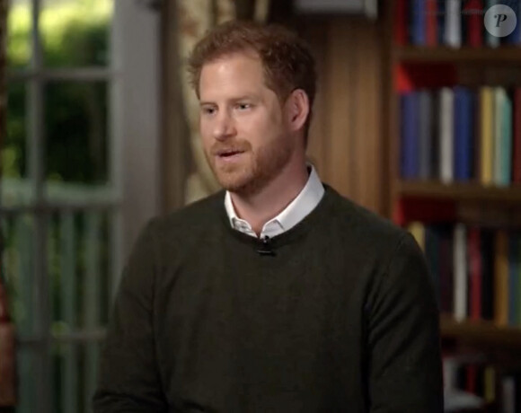 Capture d'écran du prince Harry lors d'un interview par l'animateur Anderson Cooper sur la chaîne américaine CBS pour l'émission "60 Minutes" avant la sortie de son autobiographie, aux Etats-Unis. © JLPPA/Bestimage 