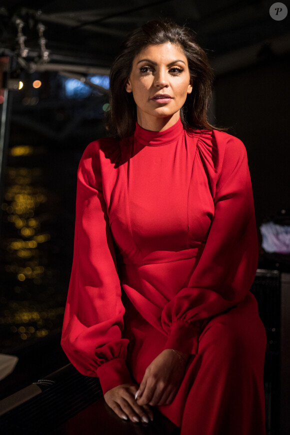Nawell Madani lors de l'enregistrement de l'émission "Toute la musique qu'on aime" présentée par N.Aliagas à Paris le 4 décembre 2017. © Cyril Moreau / Bestimage