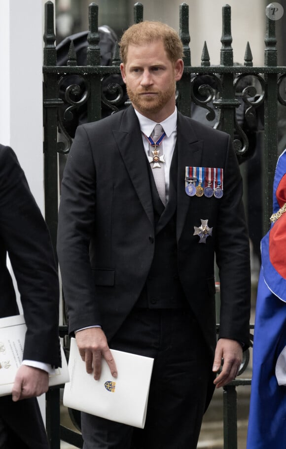 Sortie de la cérémonie de couronnement du roi d'Angleterre à l'abbaye de Westminster de Londres : Le prince Harry, duc de Sussex lors de la cérémonie de couronnement du roi d'Angleterre à Londres, Royaume Uni, le 6 mai 2023.