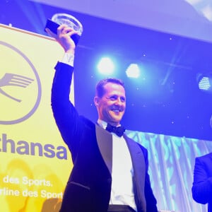 Michael Schumacher, recompense, et sa femme Corinna lors du 31eme Gala des Legendes du Sport, Deutscher Sportpresseball, a l'opera de Francfort. Le 10 novembre 2012