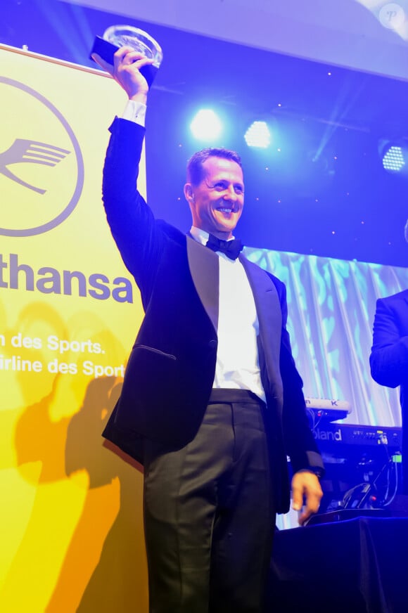 Michael Schumacher, recompense, et sa femme Corinna lors du 31eme Gala des Legendes du Sport, Deutscher Sportpresseball, a l'opera de Francfort. Le 10 novembre 2012