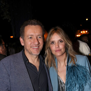 a en effet raconté comment il a découvert que son ex-compagne le trompait.
Exclusif - Dany Boon (réalisateur du film) et sa compagne Laurence Arné - Avant-première du film "La Vie pour de vrai" au cinéma Pathé Wepler à Paris le 18 avril 2023. © Bertrand Rindoff / Bestimage 