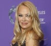 Pamela Anderson a dévoilé des photos
Pamela Anderson au photocall de la soirée "LGBT Center Gala" à Los Angeles