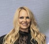 Il s'agit d'une collaboration
Pamela Anderson au photocall de la soirée "Mugler H&M" à New York, le 19 avril 2023.