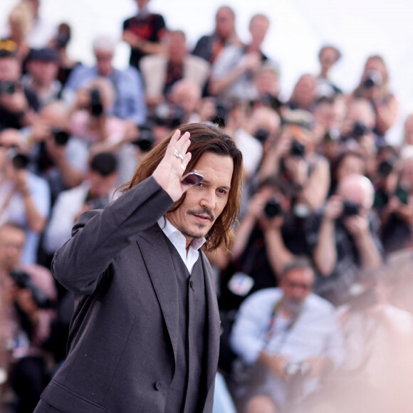 Johnny Depp au photocall de "Jeanne du Barry" lors du 76ème Festival International du Film de Cannes, le 17 mai 2023. © Dominique Jacovides/Cyril Moreau/Bestimage