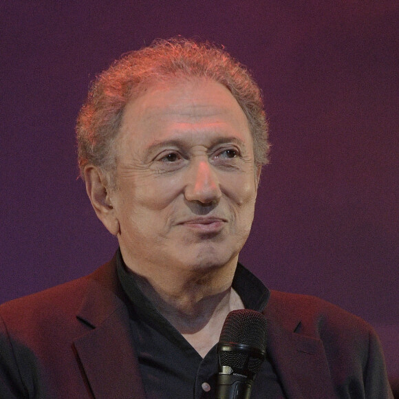 Exclusif - Michel Drucker - Soirée du 20ème anniversaire de la chaîne Mélody TV à l'Olympia de Paris le 8 juin 2022. © Coadic Guirec - Giancarlo Gorassini/Bestimage 